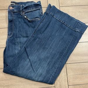 Express High Rise Cropped Wide Leg Size 6 Dark Wash